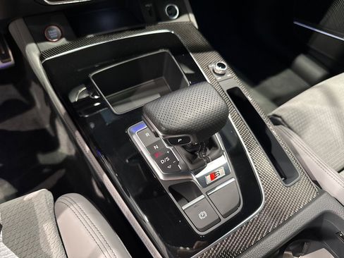 Used 2024 Audi SQ5 Prestige image 17