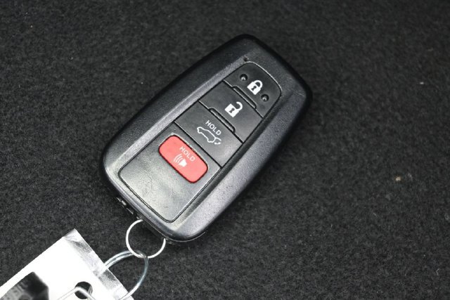 Used 2023 Toyota RAV4 XSE AWD/4WD image 35