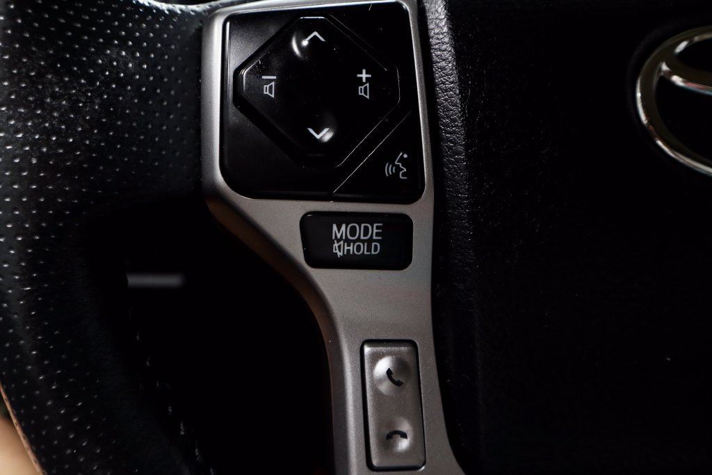 Used 2023 Toyota 4Runner Limited AWD/4WD image 27
