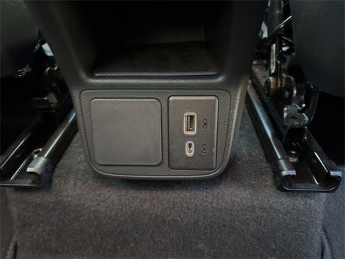 Used 2024 Buick Encore GX Preferred image 34