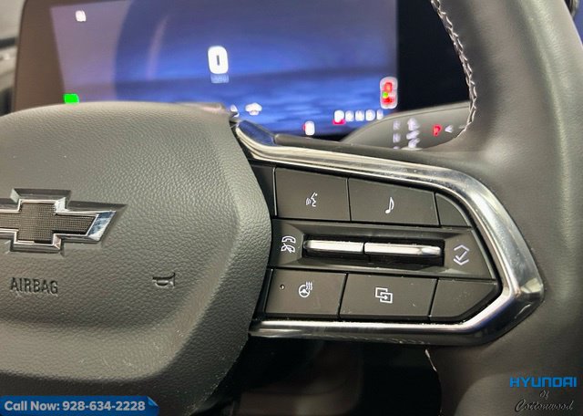 Used 2025 Chevrolet Traverse Z71 w/ Enhanced Driving Package AWD/4WD image 39