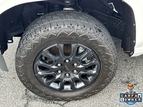 Used 2024 Toyota Tacoma SR image 11