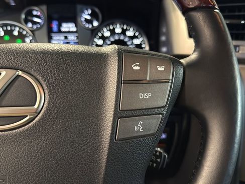 Used 2013 Lexus LX 570 4WD image 30