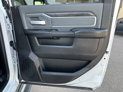 Used 2021 RAM 2500 Big Horn image 23