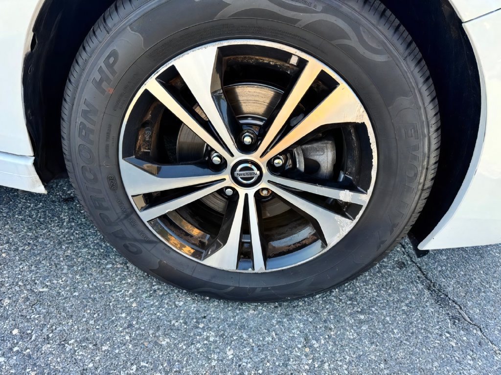 Used 2023 Nissan Sentra SV w/ All-Weather Package FWD image 34