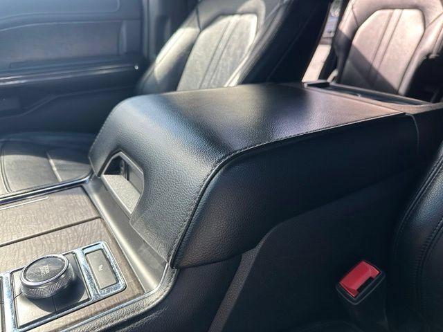 Used 2019 Ford Expedition Max Limited AWD/4WD image 26