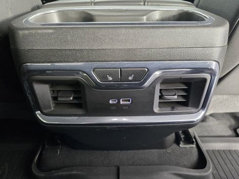 Used 2024 Chevrolet Silverado 2500 LTZ w/ LTZ Texas Edition image 32