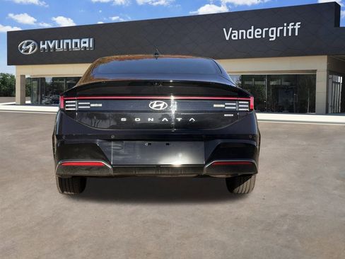 Certified 2025 Hyundai Sonata Limited image 12