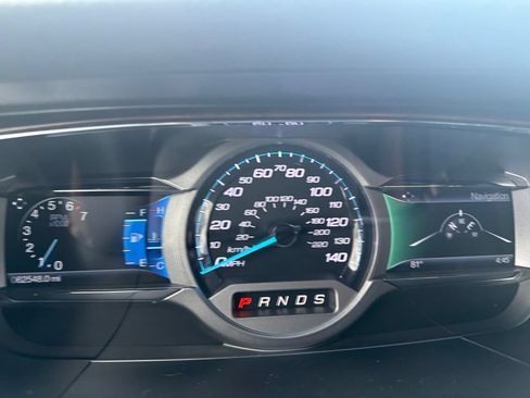 Used 2019 Ford Taurus Limited FWD image 16