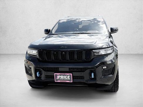 Used 2024 Jeep Grand Cherokee Limited 4xe image 2