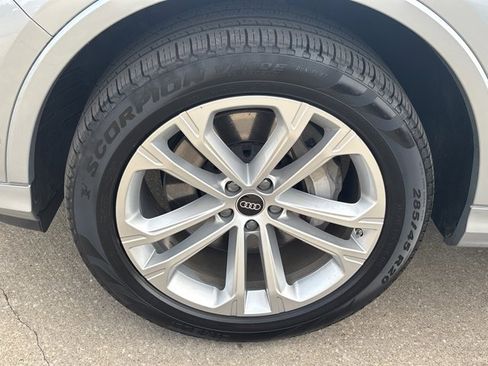 Used 2025 Audi Q7 3.0T Premium Plus image 14