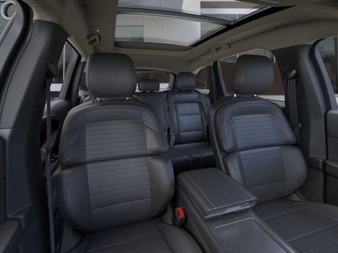 New 2026 Lincoln Nautilus Reserve AWD/4WD image 10
