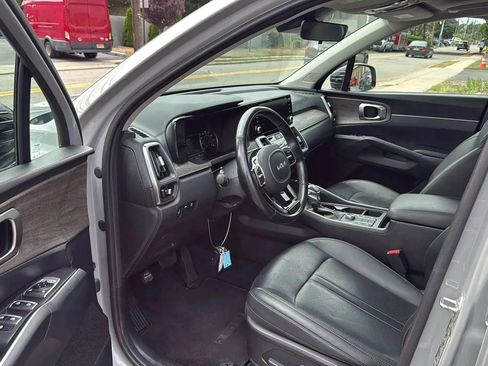 Used 2022 Kia Sorento S w/ Panoramic Sunroof Package image 23