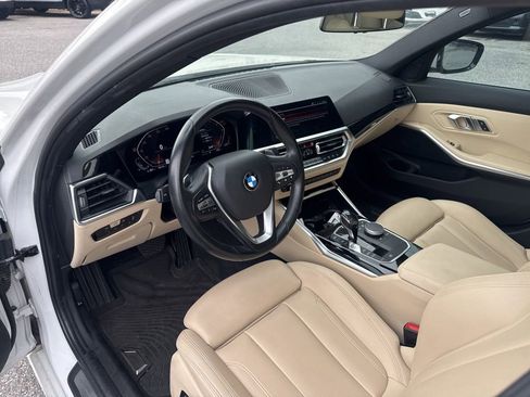 Used 2019 BMW 330i Sedan w/ Convenience Package RWD image 17