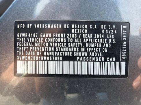 Used 2024 Volkswagen Jetta SE FWD image 3