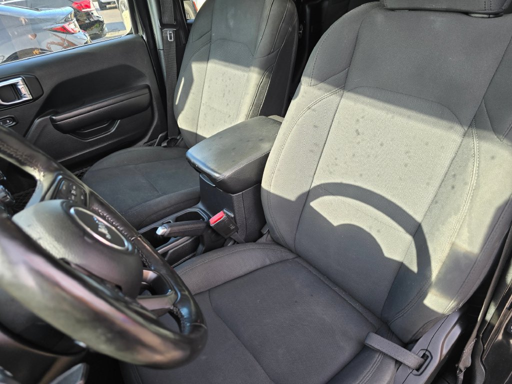 Used 2021 Jeep Gladiator Sport w/ Technology Group AWD/4WD image 23