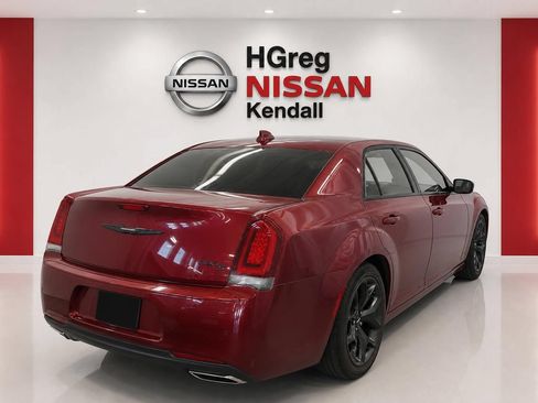 Used 2023 Chrysler 300 S RWD image 4