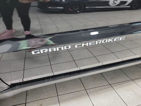 Used 2014 Jeep Grand Cherokee Laredo w/ Quick Order Package 23E image 40