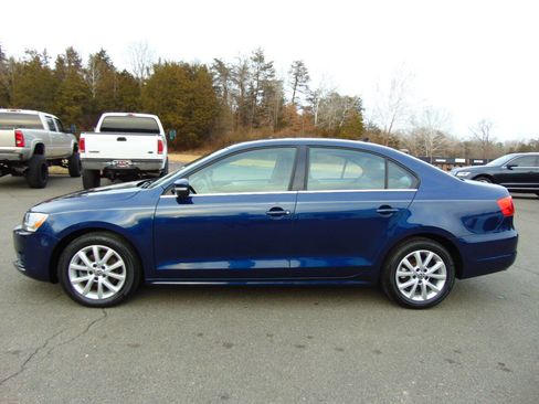 Used 2014 Volkswagen Jetta SE image 1