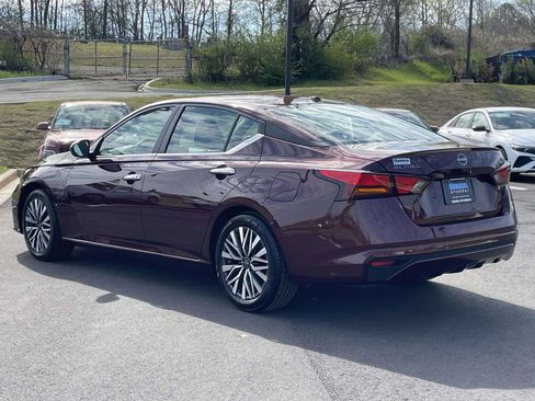 Used 2024 Nissan Altima 2.5 SV image 4