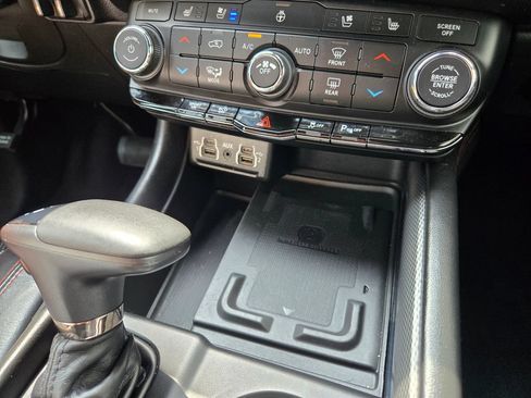 Used 2023 Dodge Durango R/T AWD/4WD image 28