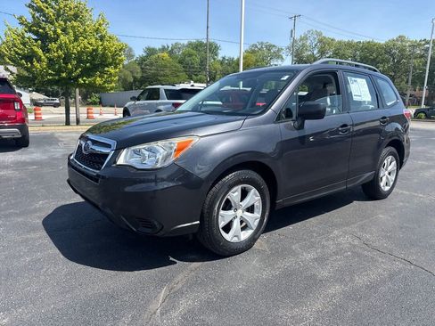 Used 2015 Subaru Forester 2.5i w/ Alloy Wheel Package AWD/4WD image 2