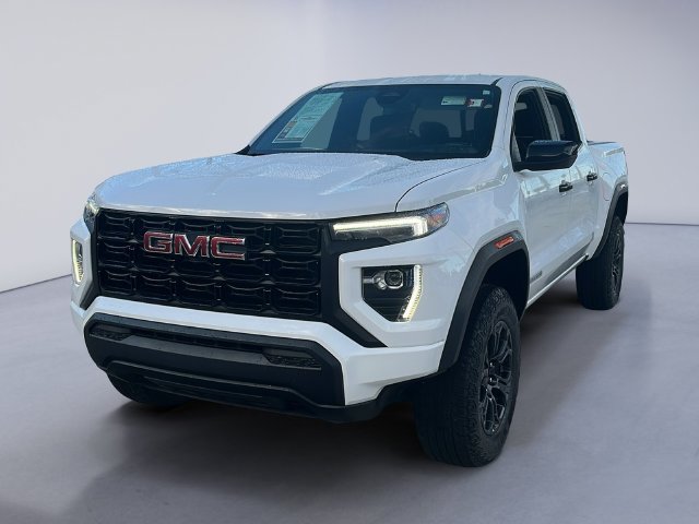 Used 2025 GMC Canyon Elevation RWD image 1