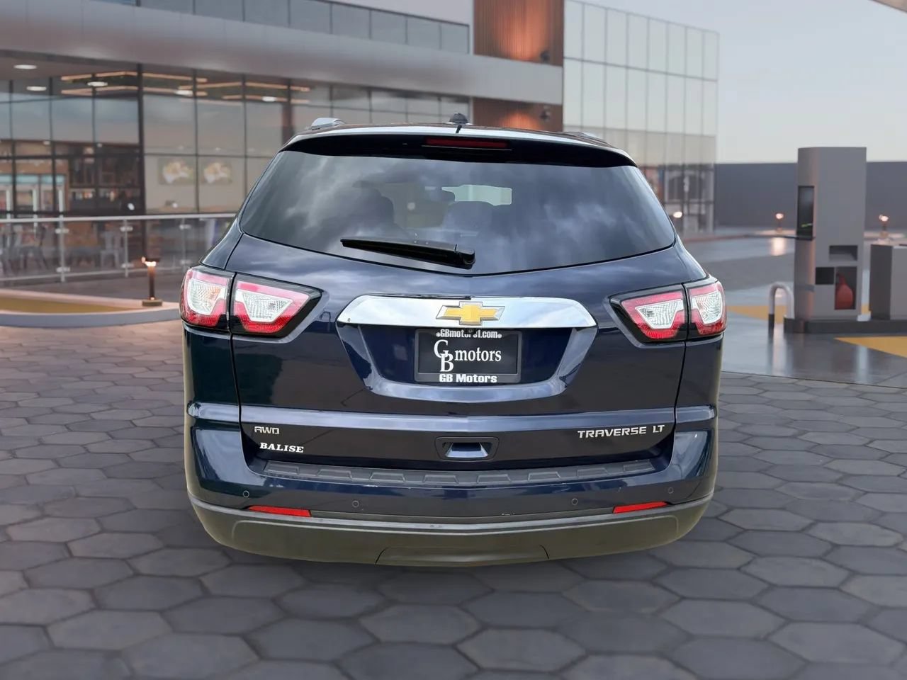 Used 2016 Chevrolet Traverse LT AWD/4WD image 3