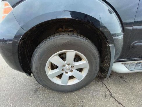 Used 2008 Nissan Pathfinder SE w/ Premium Pkg image 11