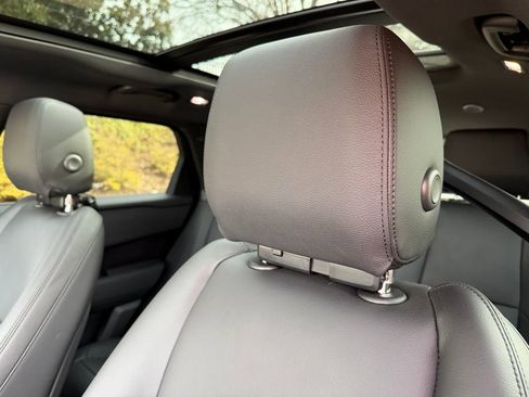 Used 2026 Land Rover Range Rover Velar Dynamic SE image 28