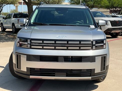 Used 2025 Hyundai Santa Fe SEL image 3