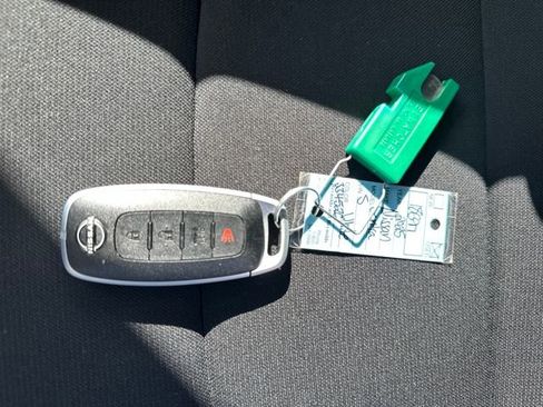 Used 2025 Nissan Sentra S image 31