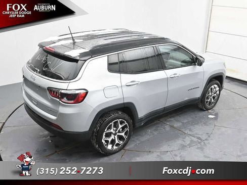 New 2026 Jeep Compass Limited image 30