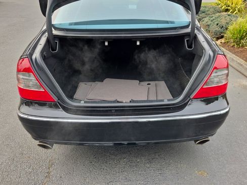 Used 2007 Mercedes-Benz E 350 Sedan image 16