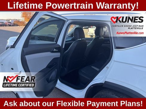 Used 2023 Volkswagen Taos SEL image 14