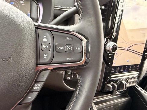 Used 2024 RAM 3500 Limited AWD/4WD image 19