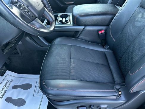 Used 2021 Nissan Titan PRO-4X w/ Off Road Protection Package image 37
