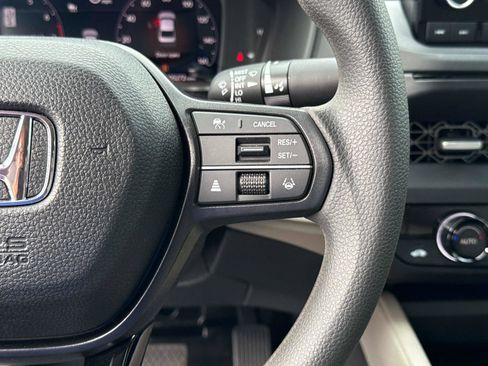 Certified 2025 Honda Accord SE image 28