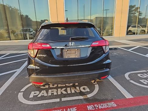 Used 2022 Honda HR-V EX image 5