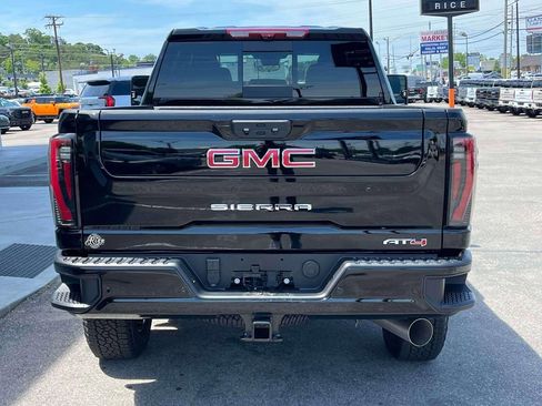 New 2026 GMC Sierra 2500 AT4 w/ Technology Package AWD/4WD image 4