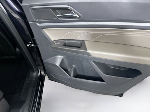 Used 2023 Volkswagen Atlas Cross Sport SE image 29