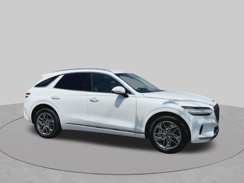 Used 2025 Genesis GV70 2.5T AWD/4WD image 2