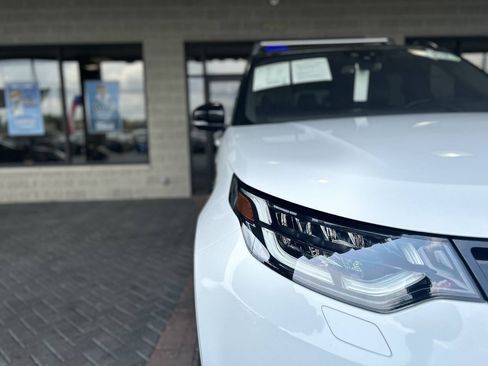 Used 2019 Land Rover Discovery HSE Luxury AWD/4WD image 23