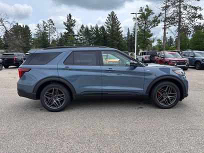 New 2026 Ford Explorer ST-Line w/ ST-Line Street Pack
