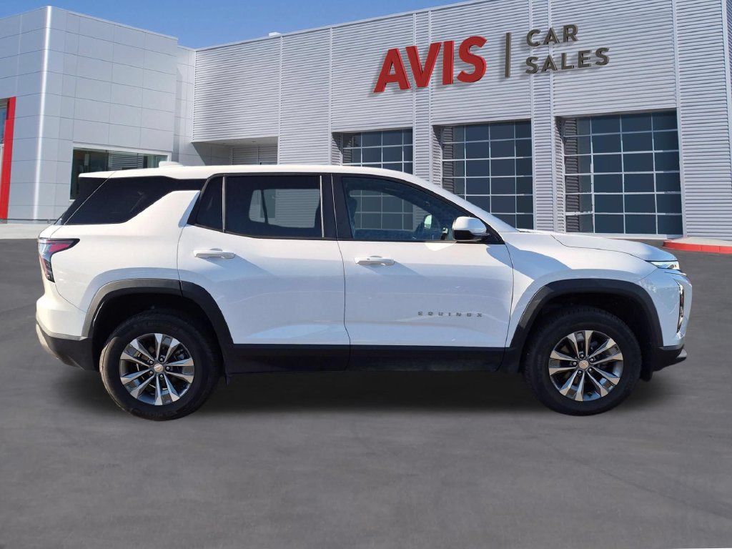 Used 2026 Chevrolet Equinox LT AWD/4WD image 5