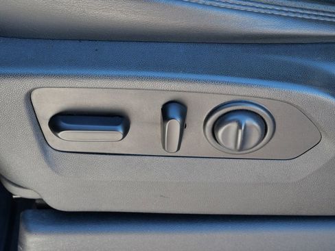 Used 2019 Chevrolet Silverado 1500 High Country image 18