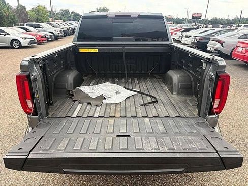 Used 2020 GMC Sierra 1500 SLT w/ SLT Premium Plus Package AWD/4WD image 9