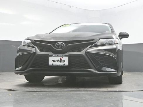 Used 2024 Toyota Camry SE image 33