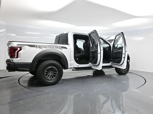 Used 2020 Ford F150 Raptor w/ Equipment Group 802A Luxury image 5