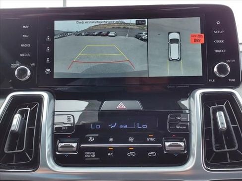 Used 2023 Kia Sorento SX Prestige image 16